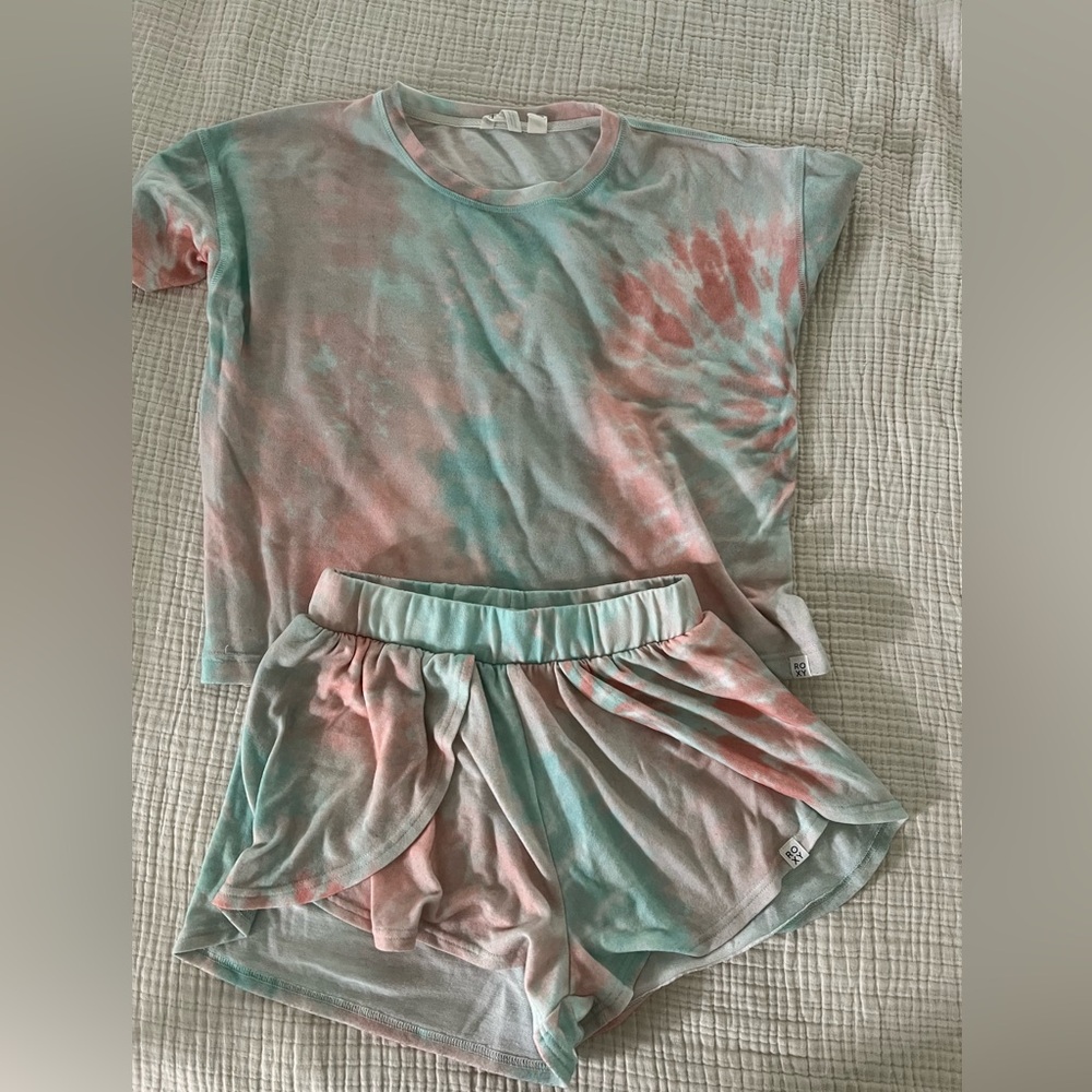 Roxy set